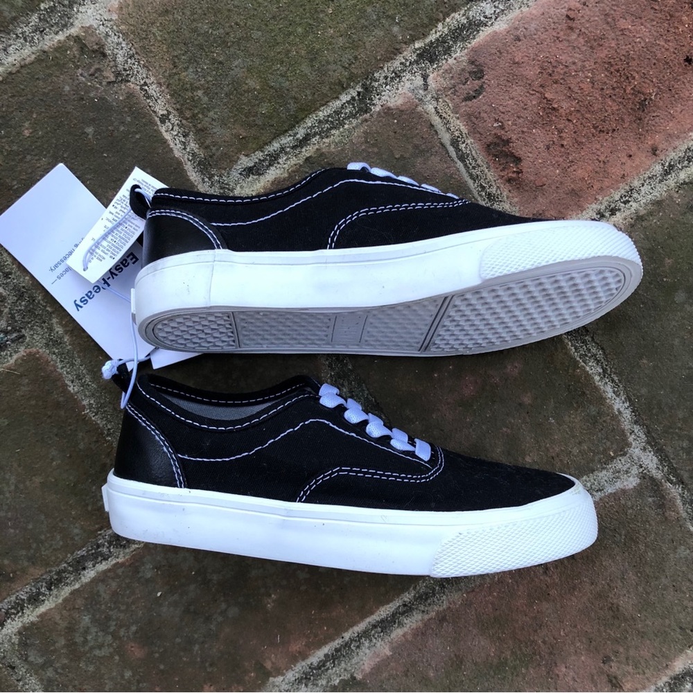 NWT Old Navy Black Canvas Slip-On Sneakers, Size Little Kid 12 - Picture 5 of 8